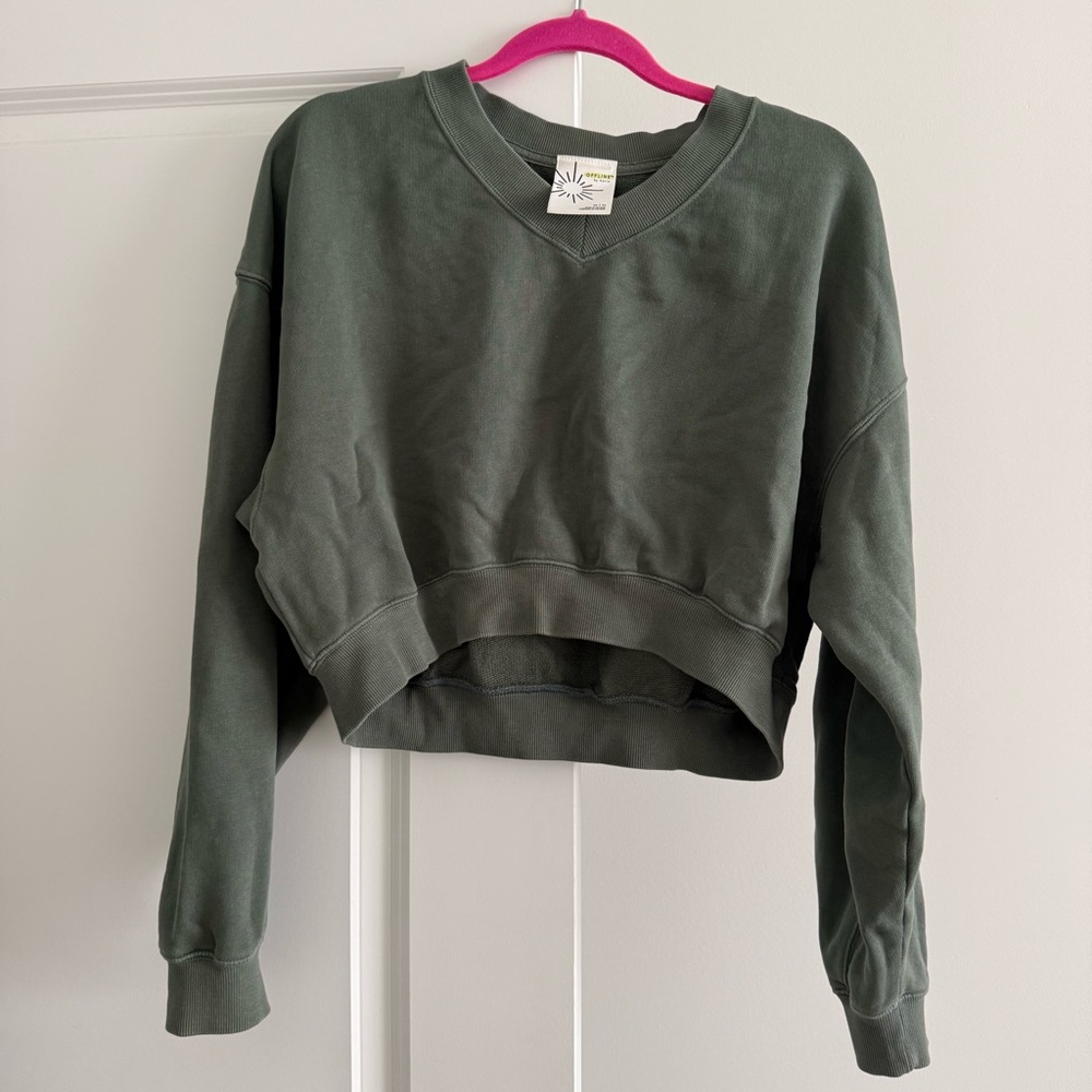 Offline Cropped Sweatshirt